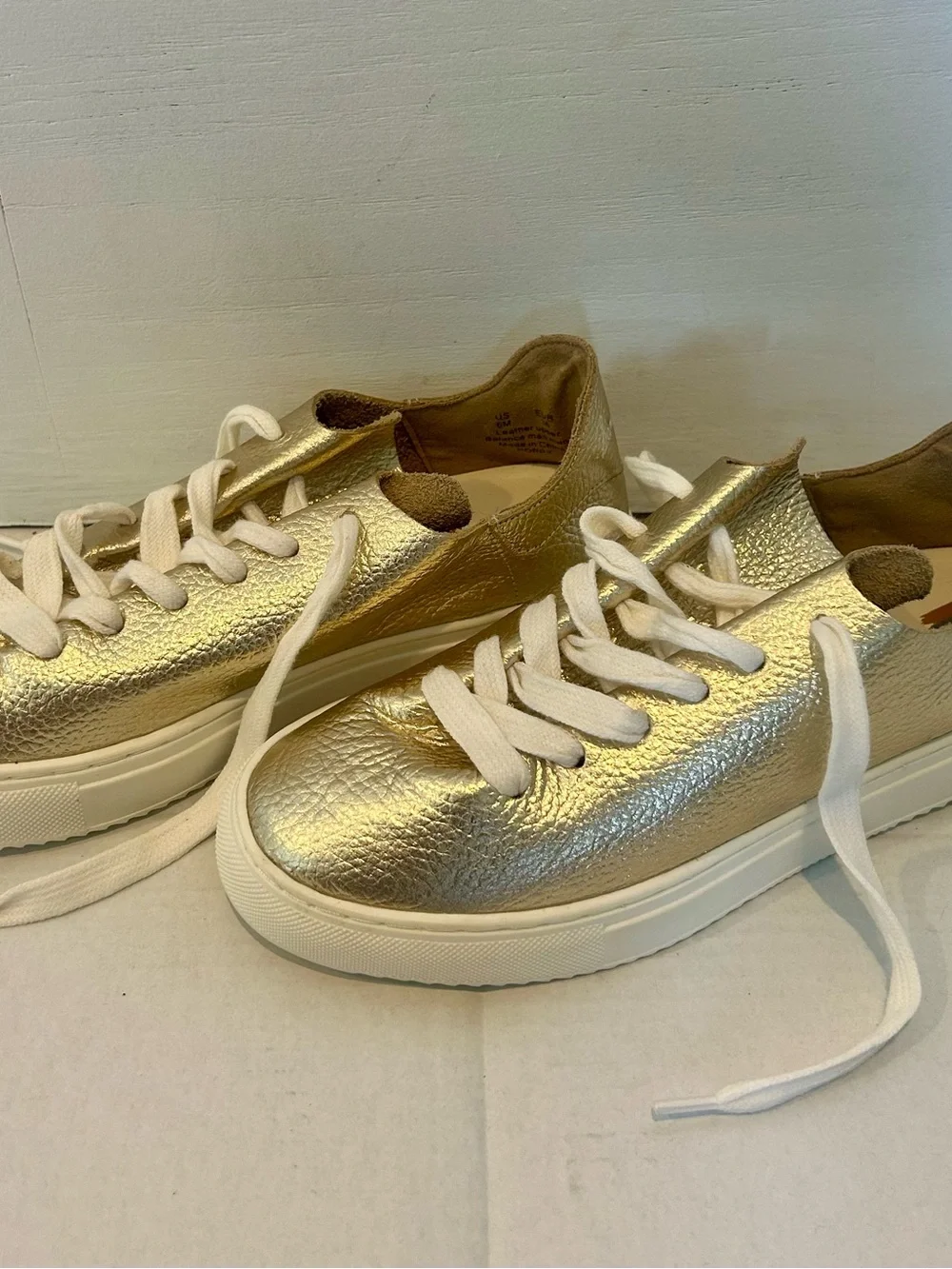Sam Edelman Metallic Gold Leather Lace-Up Sneakers